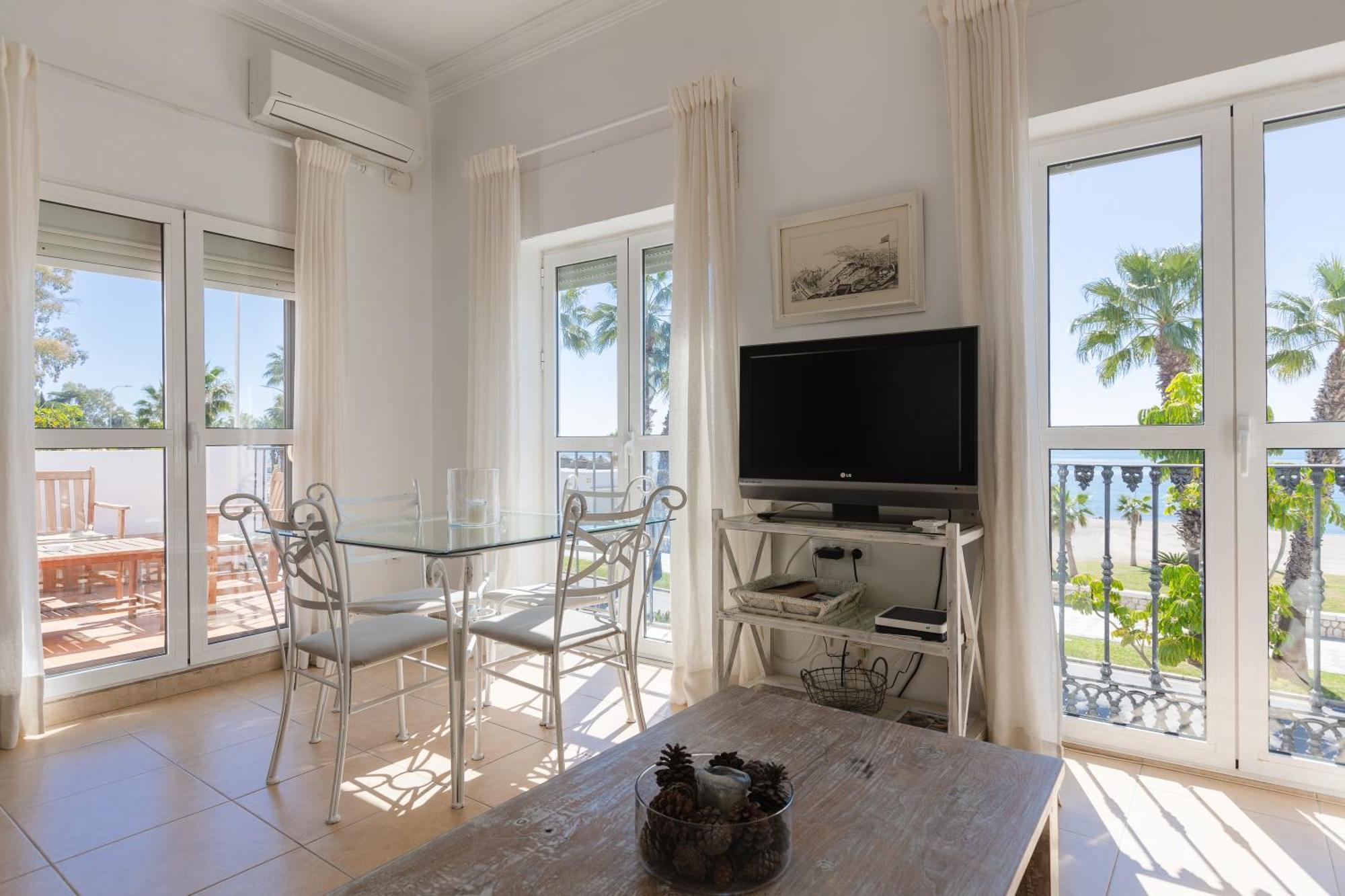 Apartamento Con Encanto En Primera Linea De Playa Màlaga Exteriér fotografie